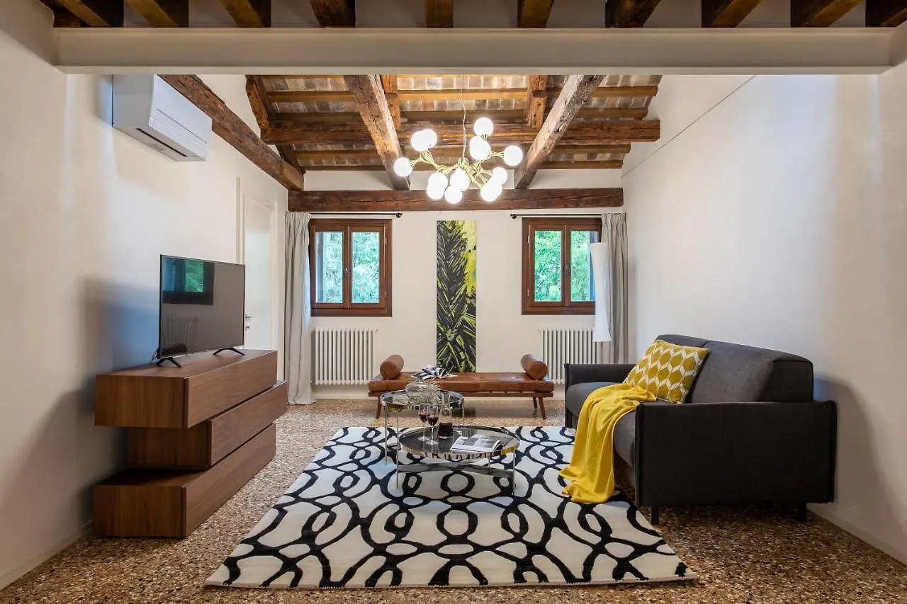 Palazzo Venere Apartments Venice